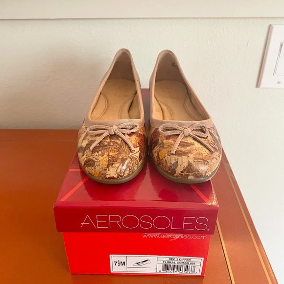 NEW Aerosoles Bec 2 Differ Floral Flats Size 7.5 - Picture 3 of 5
